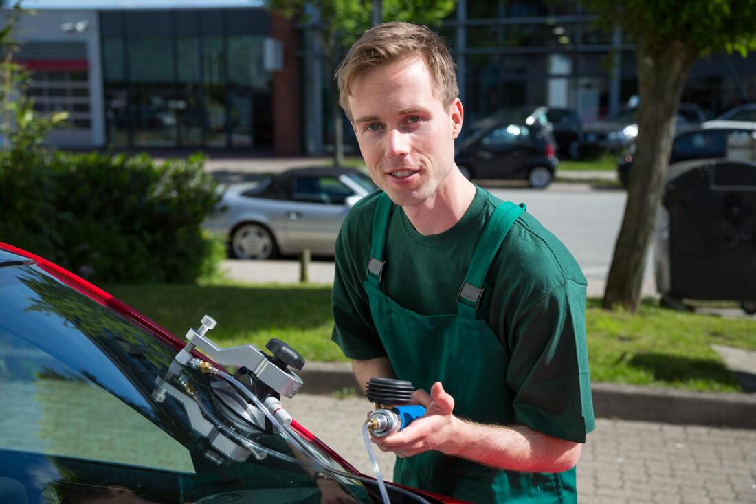 Výměna autoskla Nusle mobilní servis
